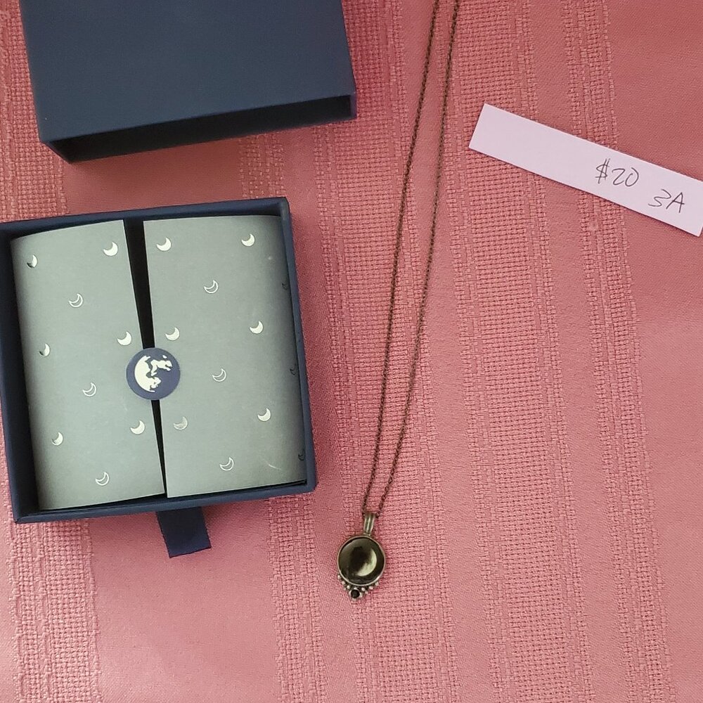 Moonglow necklace 3A phase moon glow pendant on chain